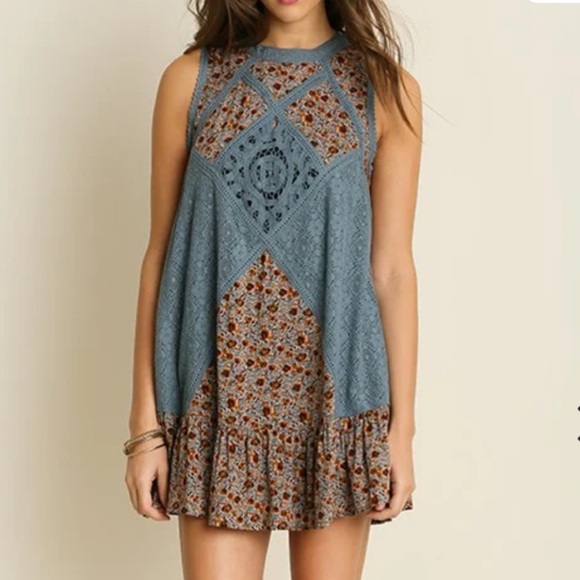 Umgee Dresses & Skirts - Umgee Boho Blue and Floral Sleeveless Dress, M